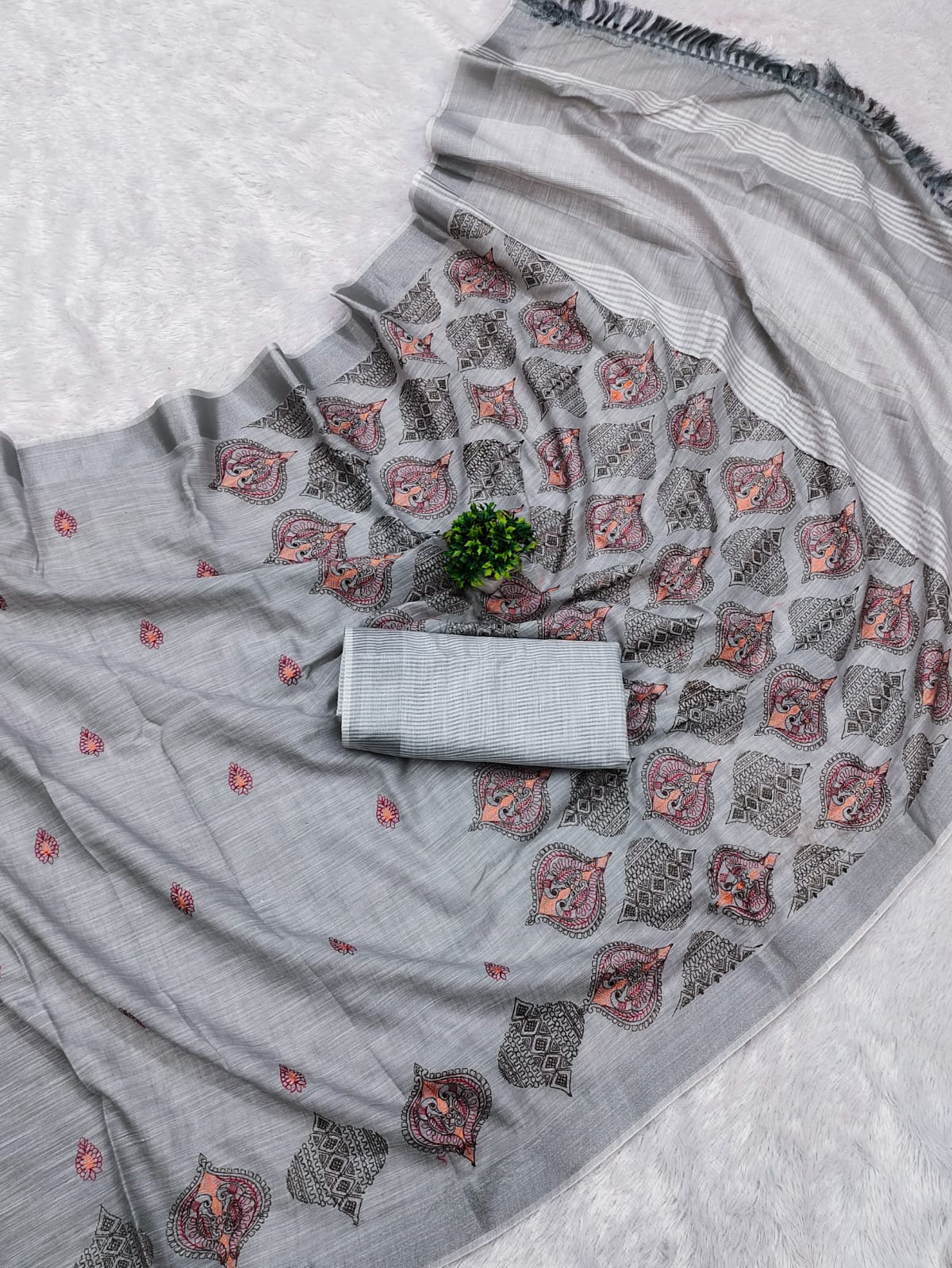 Linen cotton saree with blouse piece