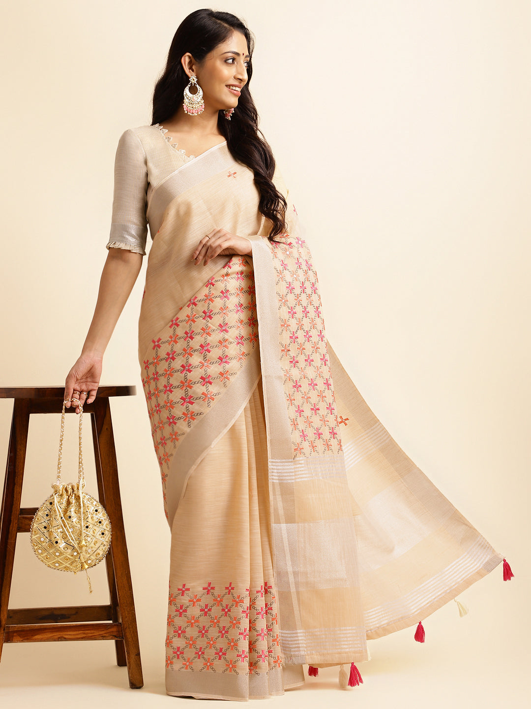 Off White Linen Embroidery Saree