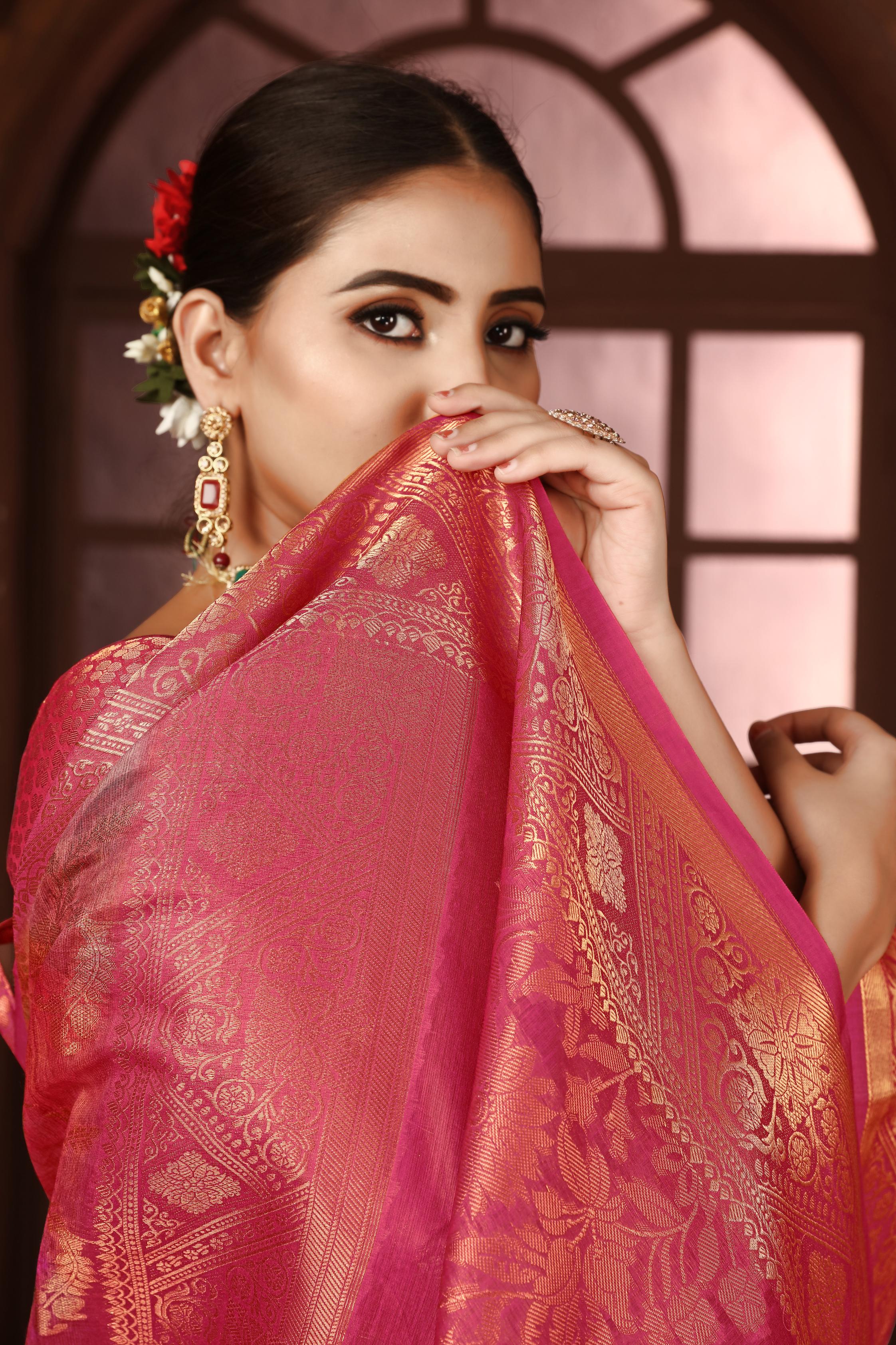 Pink Silk Blend Digital Print Woven Saree