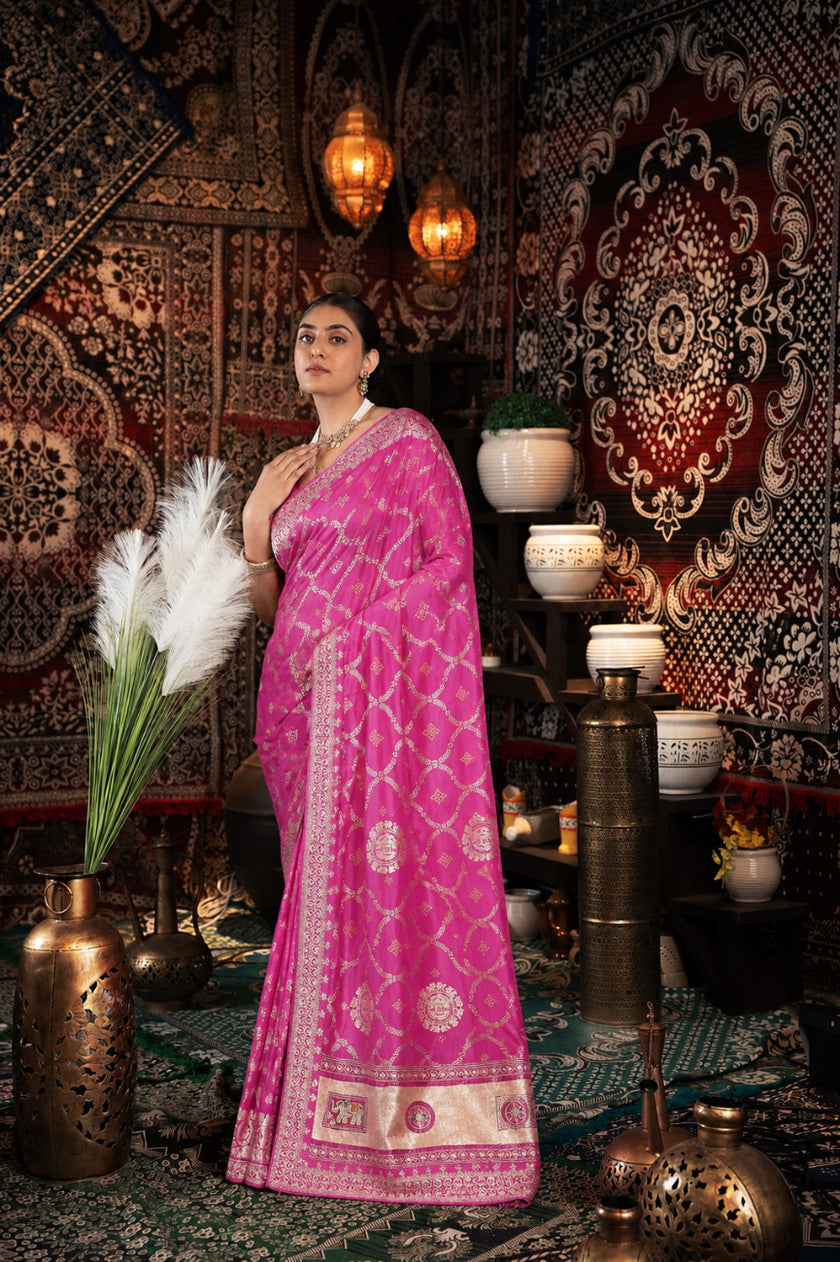 Pink Bandhani Pattern Vichitra Silk Saree