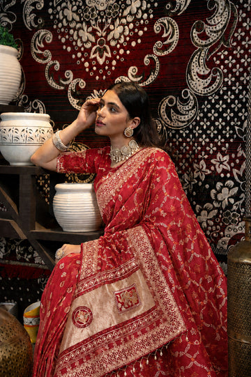 Red Bandhani Pattern Vichitra Silk Saree