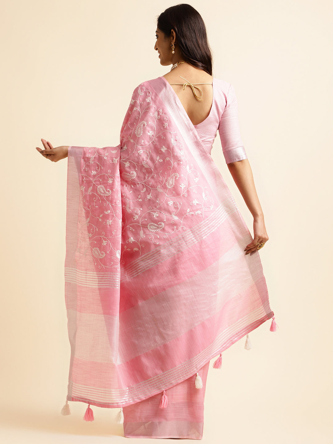 Pink linen saree with floral design