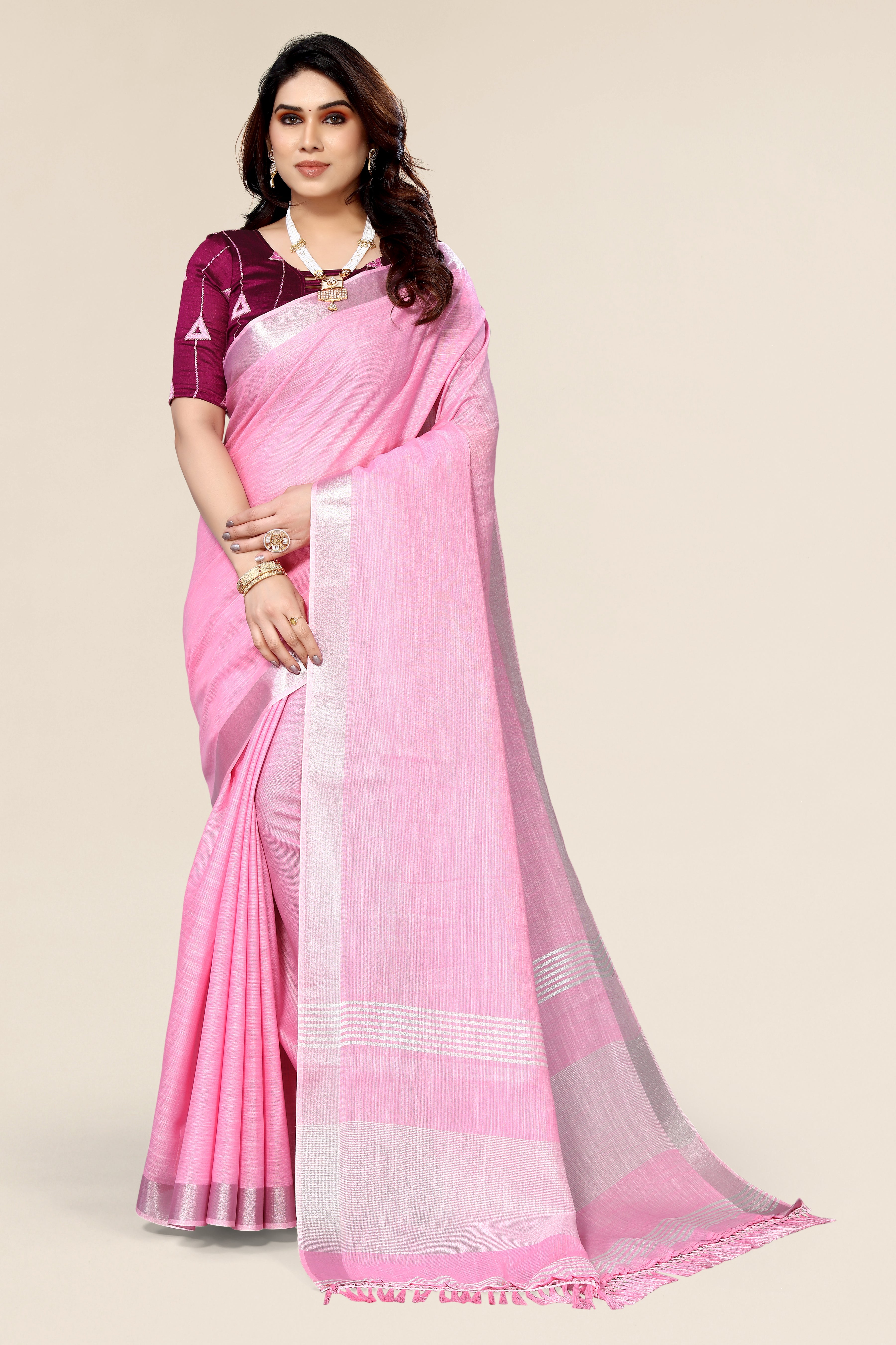 Stylish pink saree in linen with soft texture