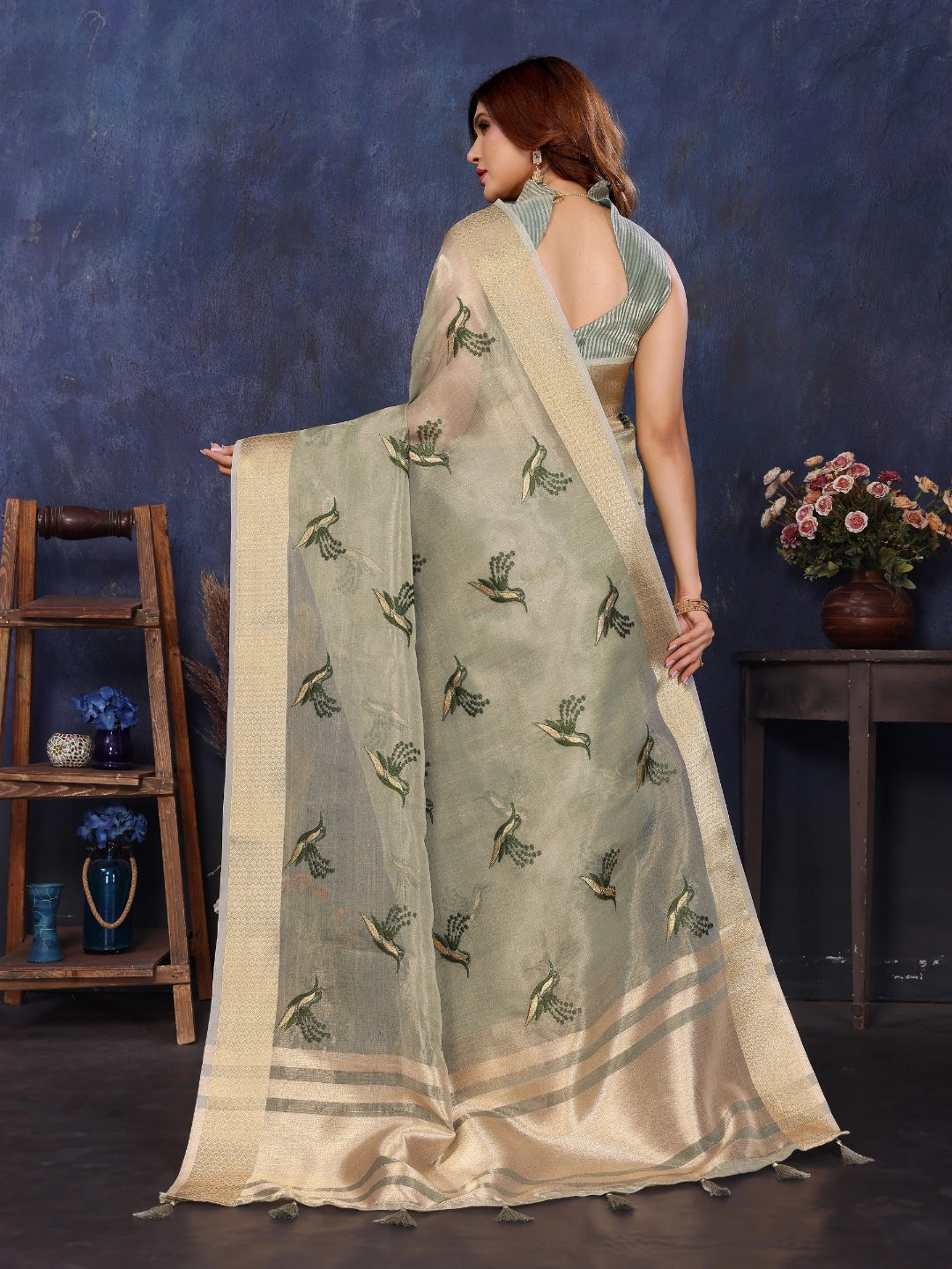 Grey Viscose Thread Work Saree