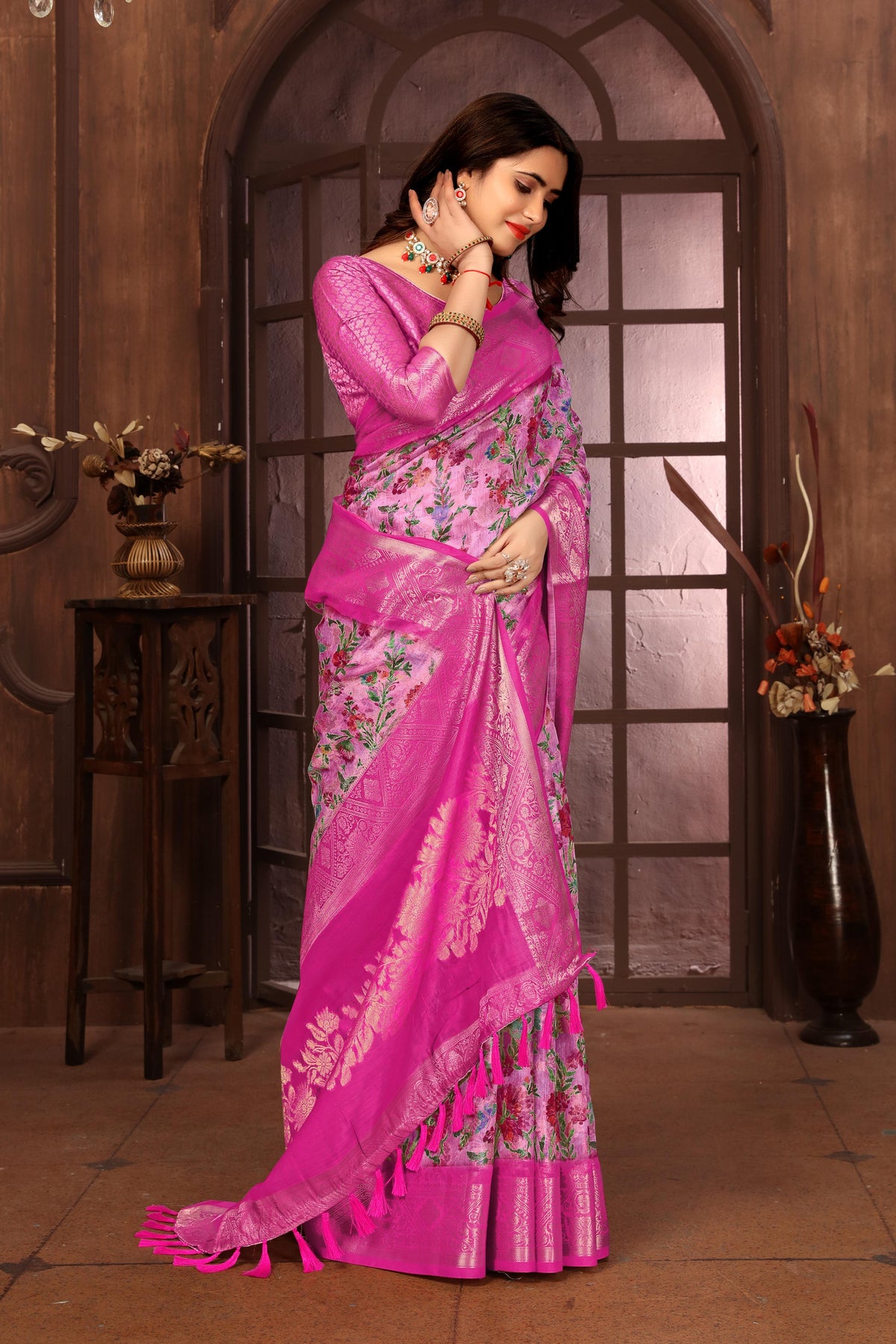 Pink Banarasi Silk Floral Print Zari Woven Saree