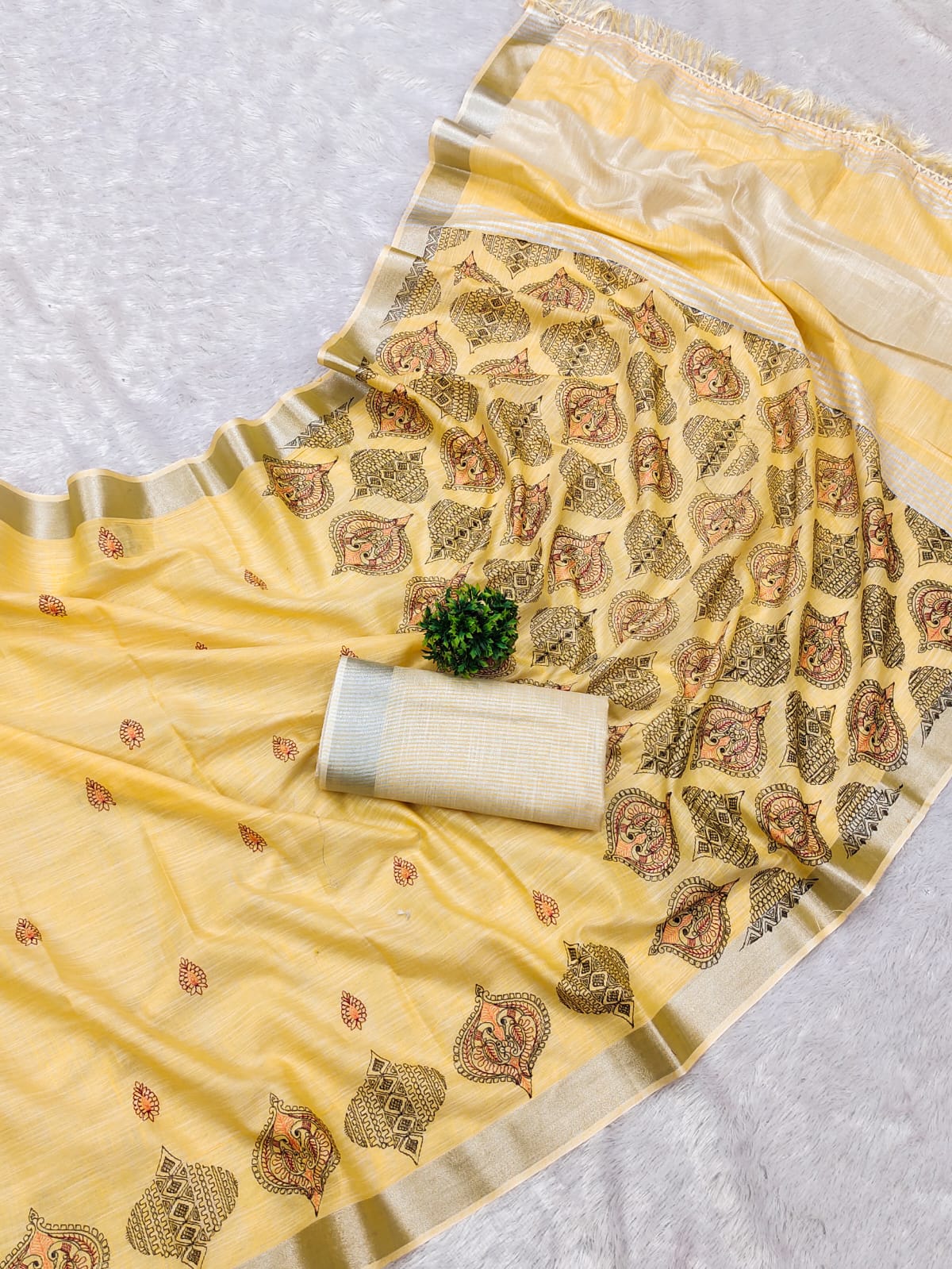 Lemon Yellow Linen Cotton Embroidery Saree