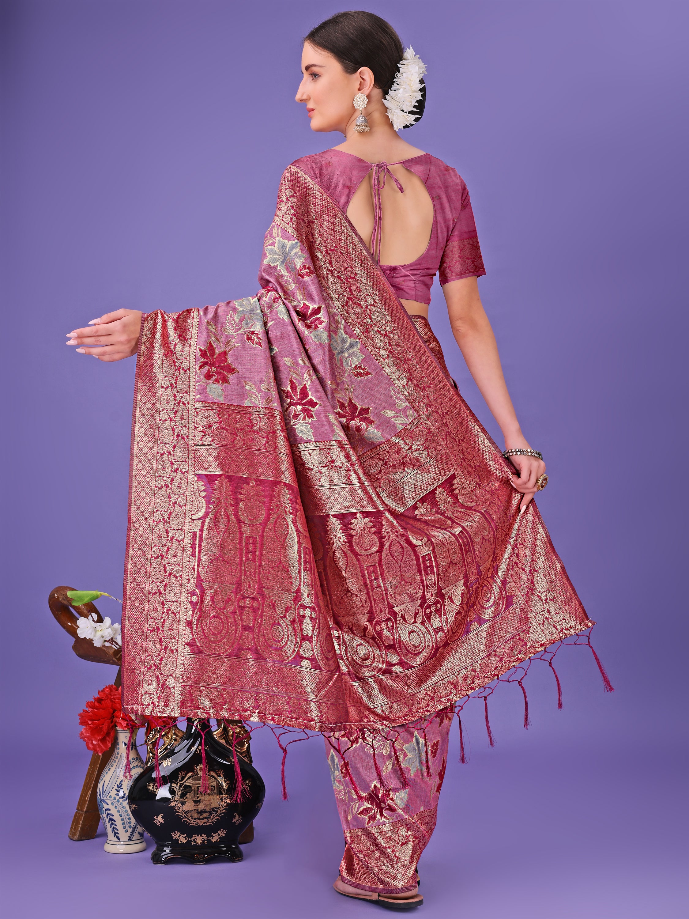 back view of pink pure cotton saree 